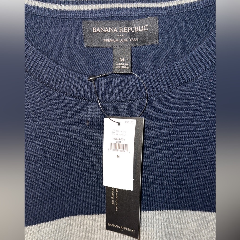 Banana Republic Men’s Crewneck Sweater. - Picture 4 of 4